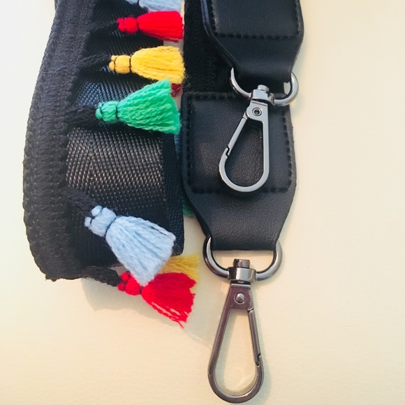 Tassel Guitar-Style Bagstrap - Picture 3 of 3